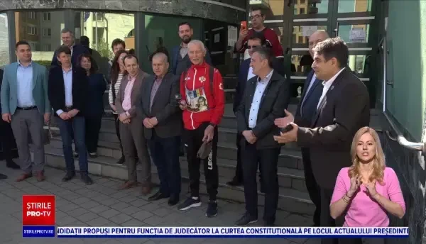 Maraton la Alba Iulia, la 100 de ani de la încoronarea primilor suverani ai României mari. Participă un sportiv de 69 de ani