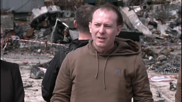 Florin Cîțu s-a trezit singur în Ucraina. „Am aflat de la ucraineni că domnul Ciolacu nu mai vine pe 27”