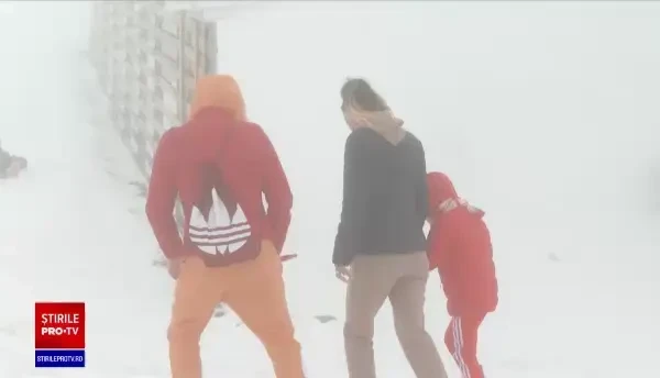 Zăpadă la la Cota 2000, de 1 mai. „Ultimul schi, neașteptat, nesperat”