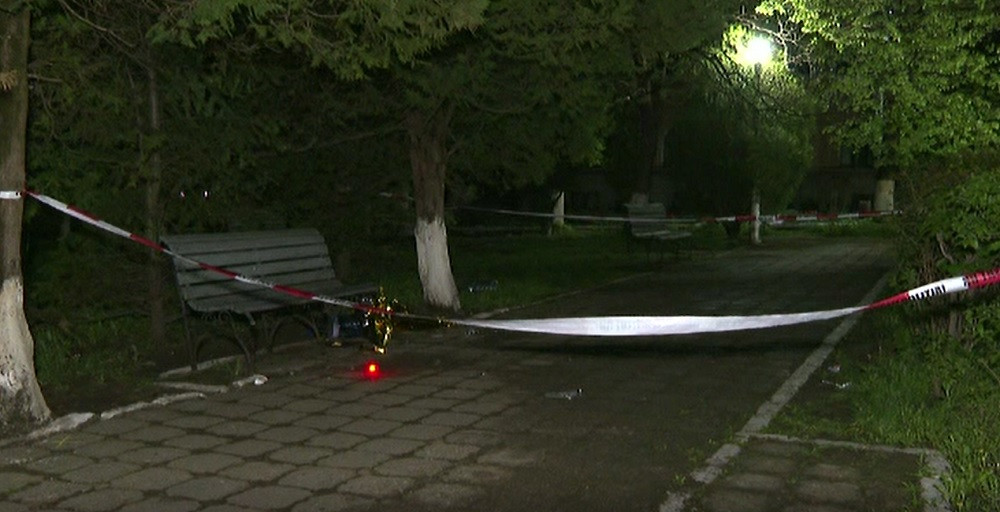 Crimă înfiorătoare în Oravița. Un bărbat de 31 de ani și-a ucis fosta concubină într-un parc