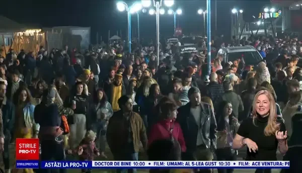 Noapte albă în Vama Veche. Terasele și plajele au fost luate cu asalt de mii de tineri