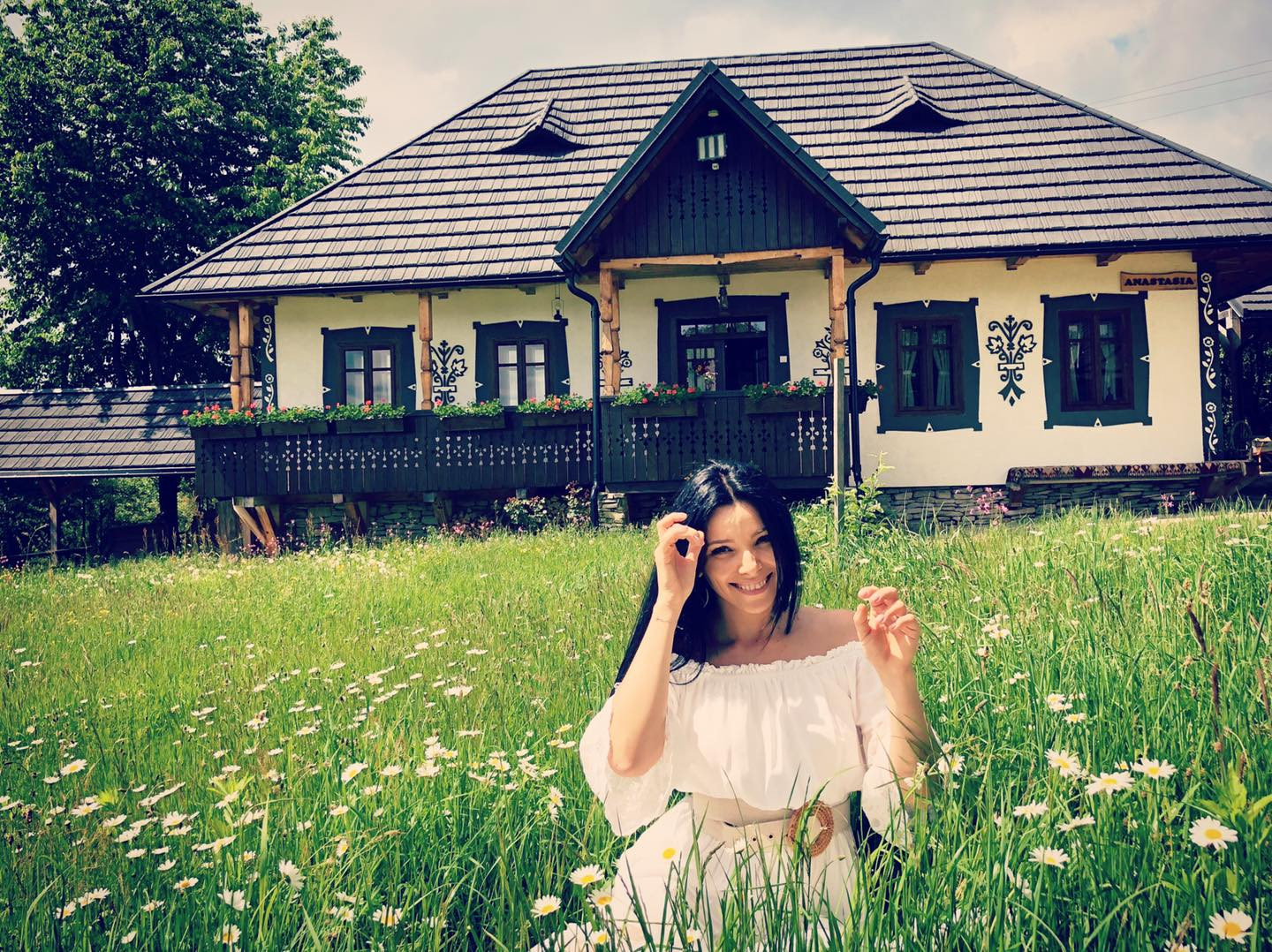 iLikeIT. Ce gadgeturi folosește în călătorii Corina Caragea, ”travel influencer” pe Instagram