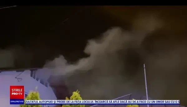 Cinci locuințe din Ploiești au fost cuprinse de flăcări. Un bărbat a ajuns de urgență la spital