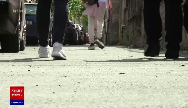 Un copil este violat în fiecare zi în România. Statistici șocante și în privința pornografiei infantile