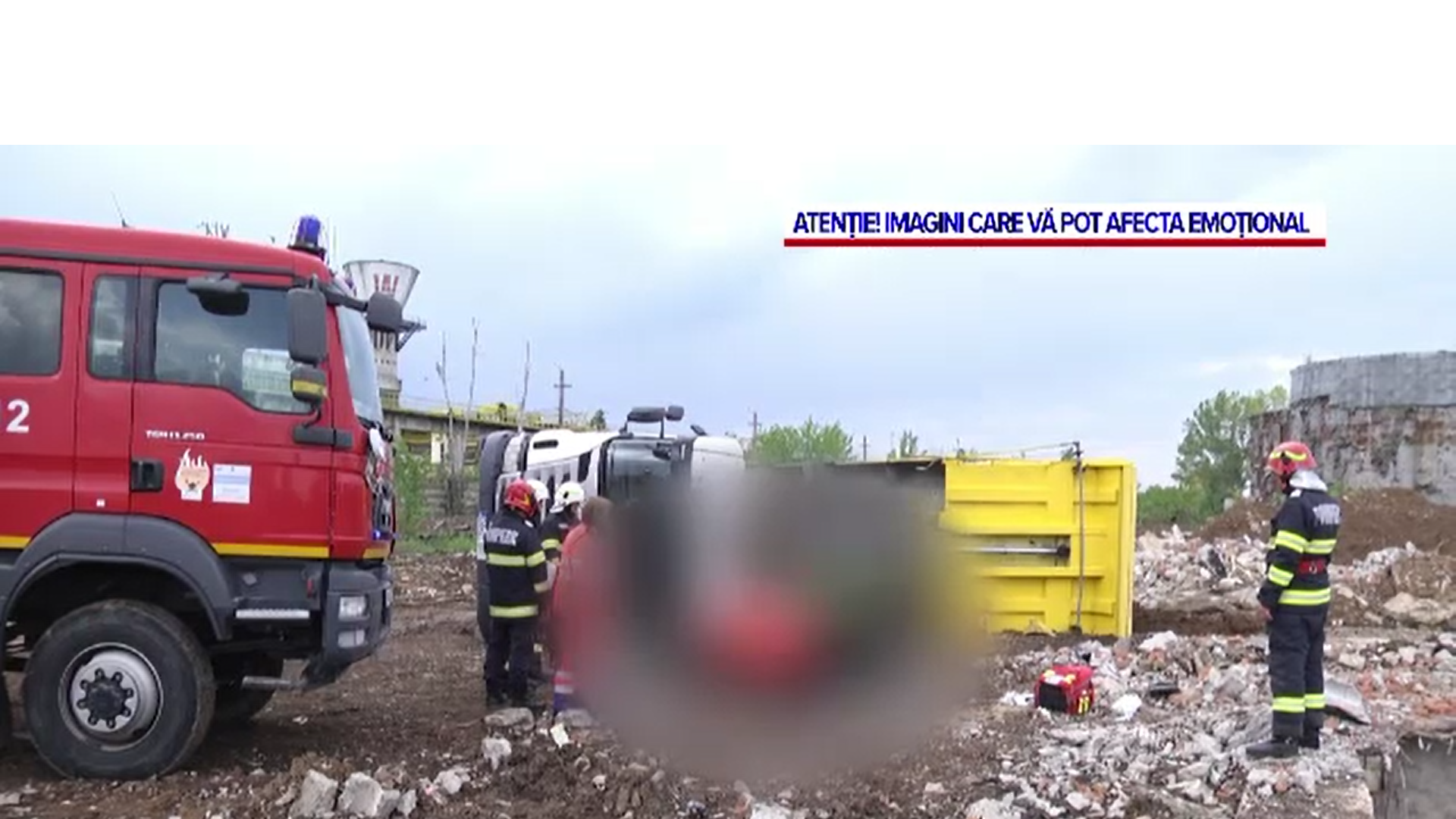 Sfârşit cumplit pentru un bărbat din Dâmboviţa. Omul a murit strivit sub camionul pe care îl conducea
