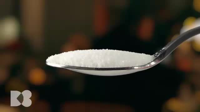 Medicii recomandă să renunțăm la „sarea în bucate”. Cum să realizăm acest obiectiv