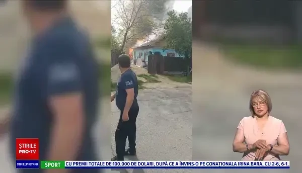 Incendiu de proporții în județul Dâmbovița. Casa unei familii a fost distrusă de flăcări