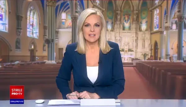 O fetiță de șapte ani din SUA a devenit virală pe internet după ce a băut vin la prima sa împărtășanie