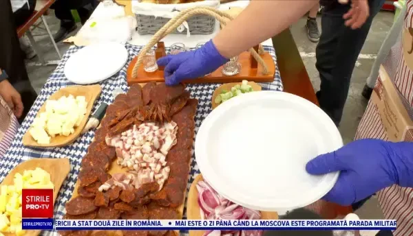 Festivalul cârnatului proaspăt și al salamului uscat, la Nădlac. Decernarea premiilor