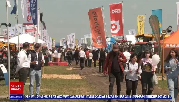 Cât costă o dronă agricolă cu care poți stropi culturile și ce poate face un utilaj de 600.000 de euro