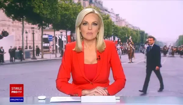 Emmanuel Macron a marcat duminică Ziua Victoriei. Președintele a depus o jerbă de flori la statuia Generalului de Gaulle