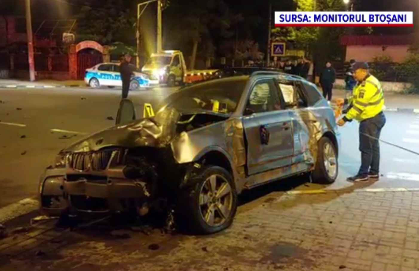 Accident spectaculos în Botoşani. Un SUV condus cu viteză a făcut prăpăd