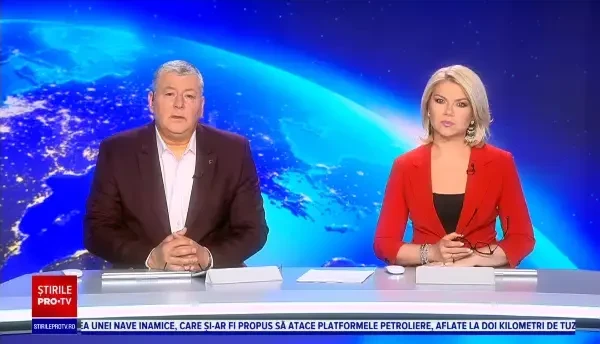 Incendiu puternic la un depozit de lemn compozit. Flăcările au cuprins peste 10 tone de rumeguș