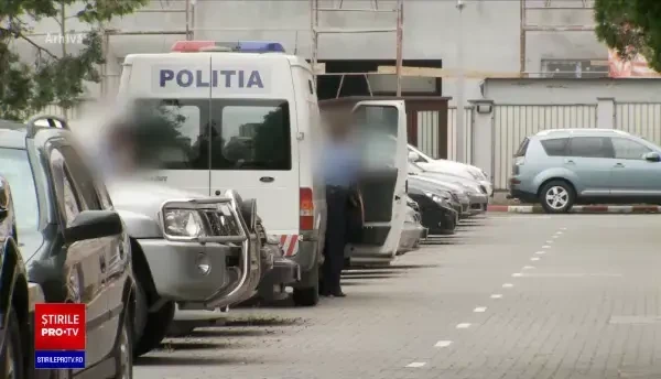 Ofiţer de poliţie condamnat la 5 ani închisoare pentru o mită de un milion de euro