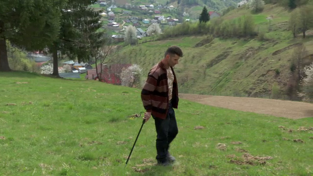 Un bărbat împușcat la vânătoare cere despăgubiri de 100.000 de euro: "M-am rugat să sune la salvare și nu a vrut"