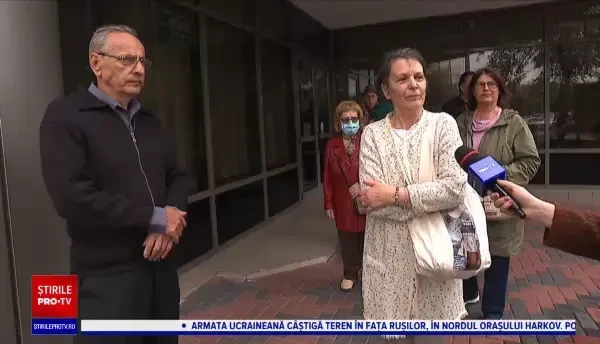 Platforma de recenzare a picat marți din cauza numărului mare de solicitări. De luni, recenzorii bat la ușă