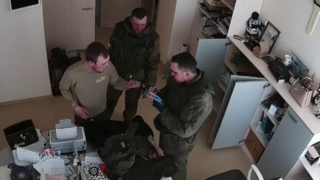 Rușii au ajuns să posteze anunțuri de recrutare pentru război, pe platforme de joburi. Ce salariu oferă