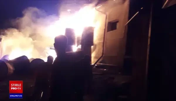 Incendiu de proporții la crama din Ceptura. Focul a fost pus intenționat de un tânăr