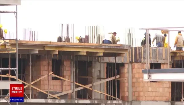 Statul caută soluții să încurajeze învățământul dual în România. Numărul elevilor din școlile profesionale a scăzut