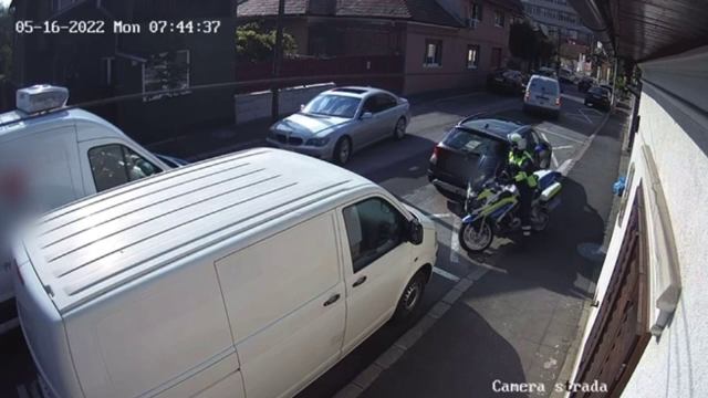 Urmărire ca în filme pe străzile din Cluj-Napoca. Un șofer a refuzat să oprească la semnalul polițiștilor