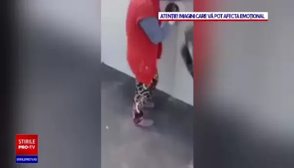 Adolescentul care a ucis o femeie în Mediaș a transmis crima prin apel video. Pe cine sunase