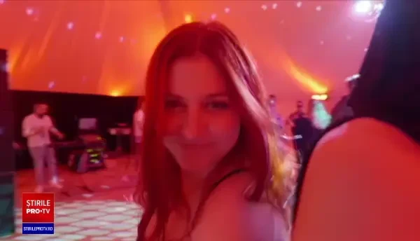 Liber la banchete, după pandemie. Părinții plătesc și 6.000 de lei pentru o rochie. ”Nu am avut niciodată atâtea cereri”