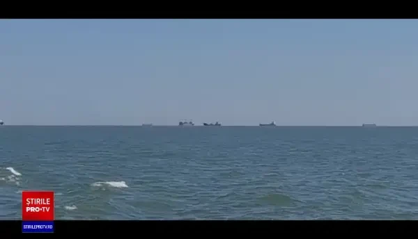 Zeci de nave ucrainene așteaptă să intre în portul din Constanța. Ce au decis autoritățile pentru a le face loc
