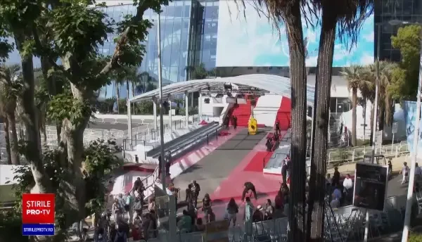 Festivalul de film de la Cannes își deschide porțile marți seară. În marea competiţie intră şi două filme românești