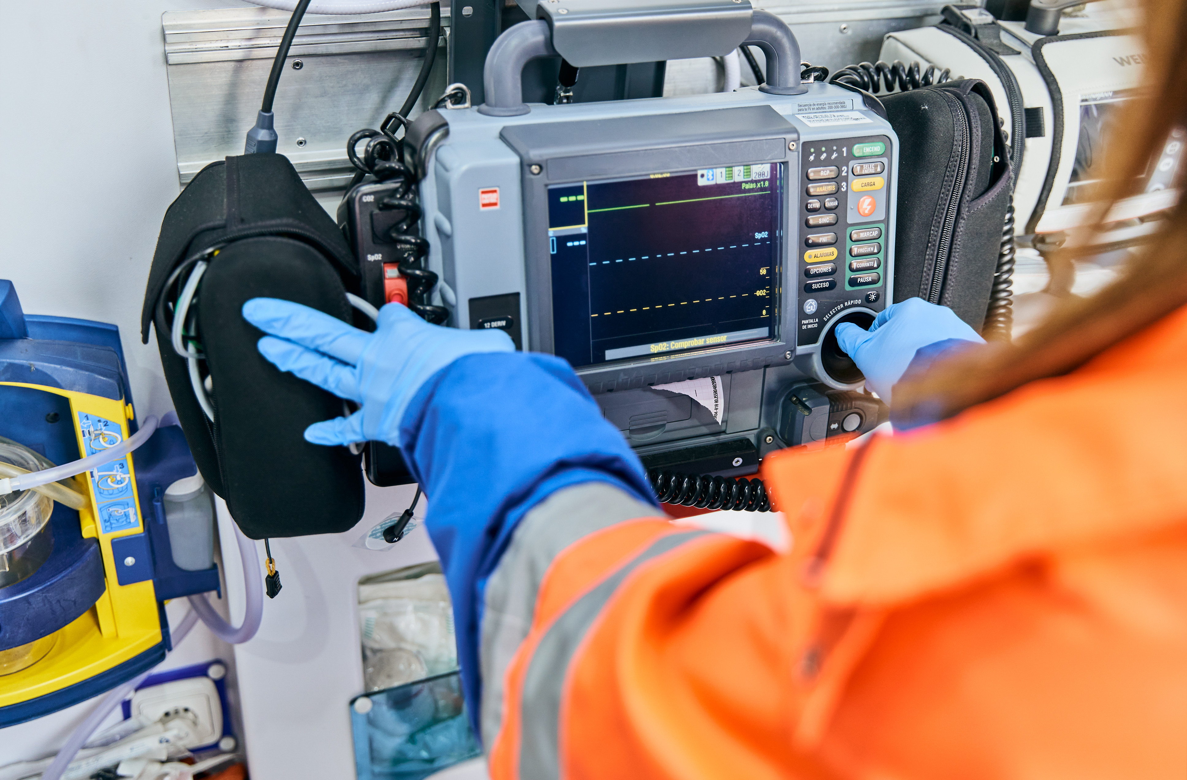 Un autobuz plin cu români s-a răsturnat în Spania. Doi oameni au murit și zeci sunt răniți