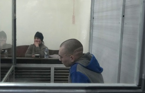 Primul soldat rus judecat pentru crime de război i-a cerut iertare femeii căreia i-a ucis soțul