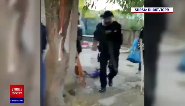 Patru minore, obligate să se prostitueze de indivizi din București și Jilava. Un pensionar a profitat de fete