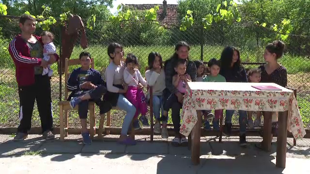 Bucurie pentru o familie cu 11 copii din Timiș. Oameni cu suflet mare le-au sărit în ajutor