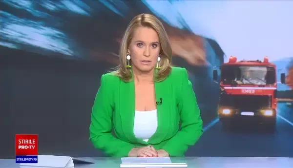 Incendiu într-un bloc din Brașov. Locatarii au fost evacuați cu scara