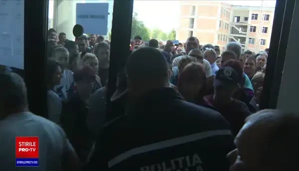 Primele târguri de joburi, după doi ani de pandemie. „Loc de muncă nu ne mai trebuie, că avem. Avem ajutorul de șomaj”