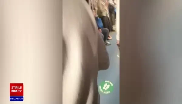 București: O garnitură de metrou a luat foc între stațiile Piața Romană și Piața Universității. Planul Roşu, activat