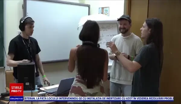 Artiști din țară și din străinătate s-au întâlnit la Festivalul Romanian Creative Week să compună melodii