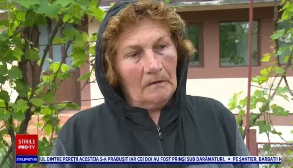 Bătrână atacată de hoți în casă, într-o localitate din Dâmbovița. „În trei zile te îngropăm”