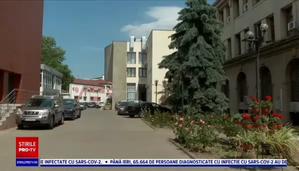 Caz bizar la Prefectura din Vrancea. Cum a reușit un executor judecătoresc să pună sechestru pe mașinile instituției