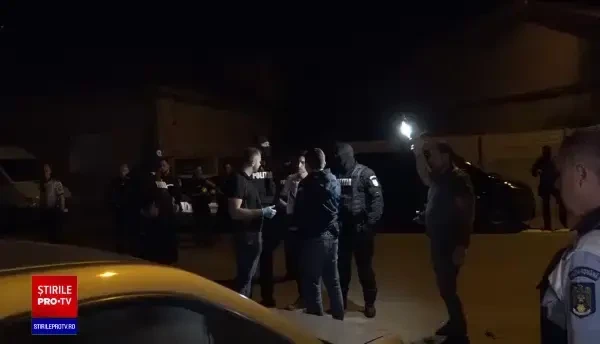 Individul bănuit că ar fi ucis-o pe femeia de 30 de ani, cadru universitar în Cluj, predat procurorilor