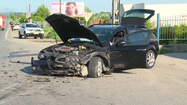 Un copil de 6 ani a fost rănit într-un accident pe DN 72. Tatăl său nu a acordat prioritate: „Am fost derutat”