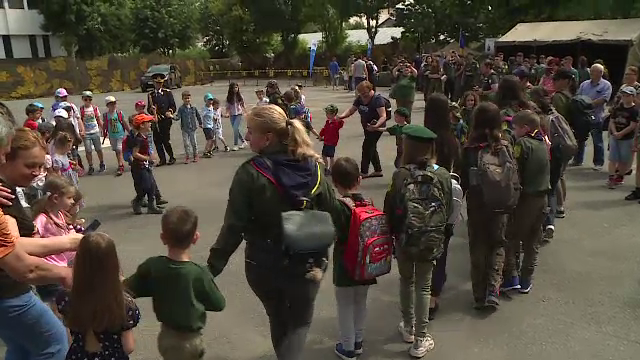 Ziua Copilului, sărbătorită în avans de sute de copii: "Colecționez lucruri despre istorie, porecla mea fiind History"