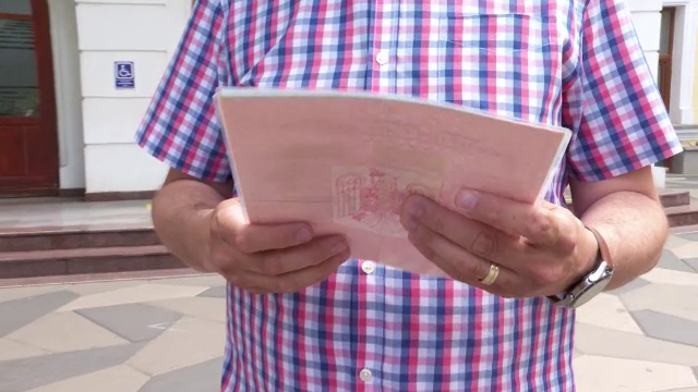 Noua lege privind plastifierea actelor oficiale, coșmarul românilor. Problemele întâmpinate de oameni
