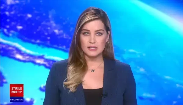 Fată de 12 ani, hărțuită și amenințată de colegi. Fostul iubit a postat pe internet imagini indecente cu ea