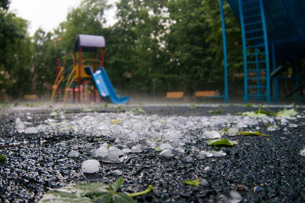 Vremea astăzi, 31 mai. Unde vor fi ploi torențiale și grindină. Prognoza pentru 1 iunie