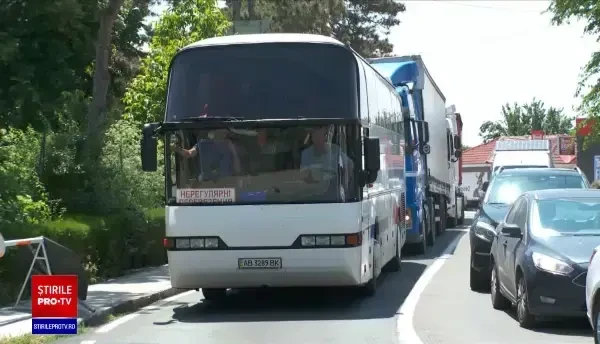 Bulgarii i-au dat afară pe refugiații ucraineni din hotelurile de pe litoral. Vămile cu România, luate asalt