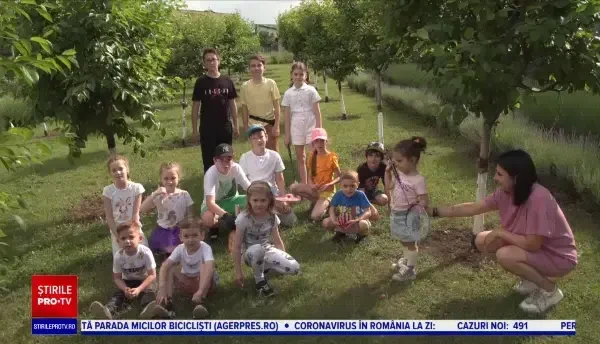 Copiii din Ploiești au sărbătorit în avans Ziua Copilului. Li s-au alăturat trei micuți din Odessa
