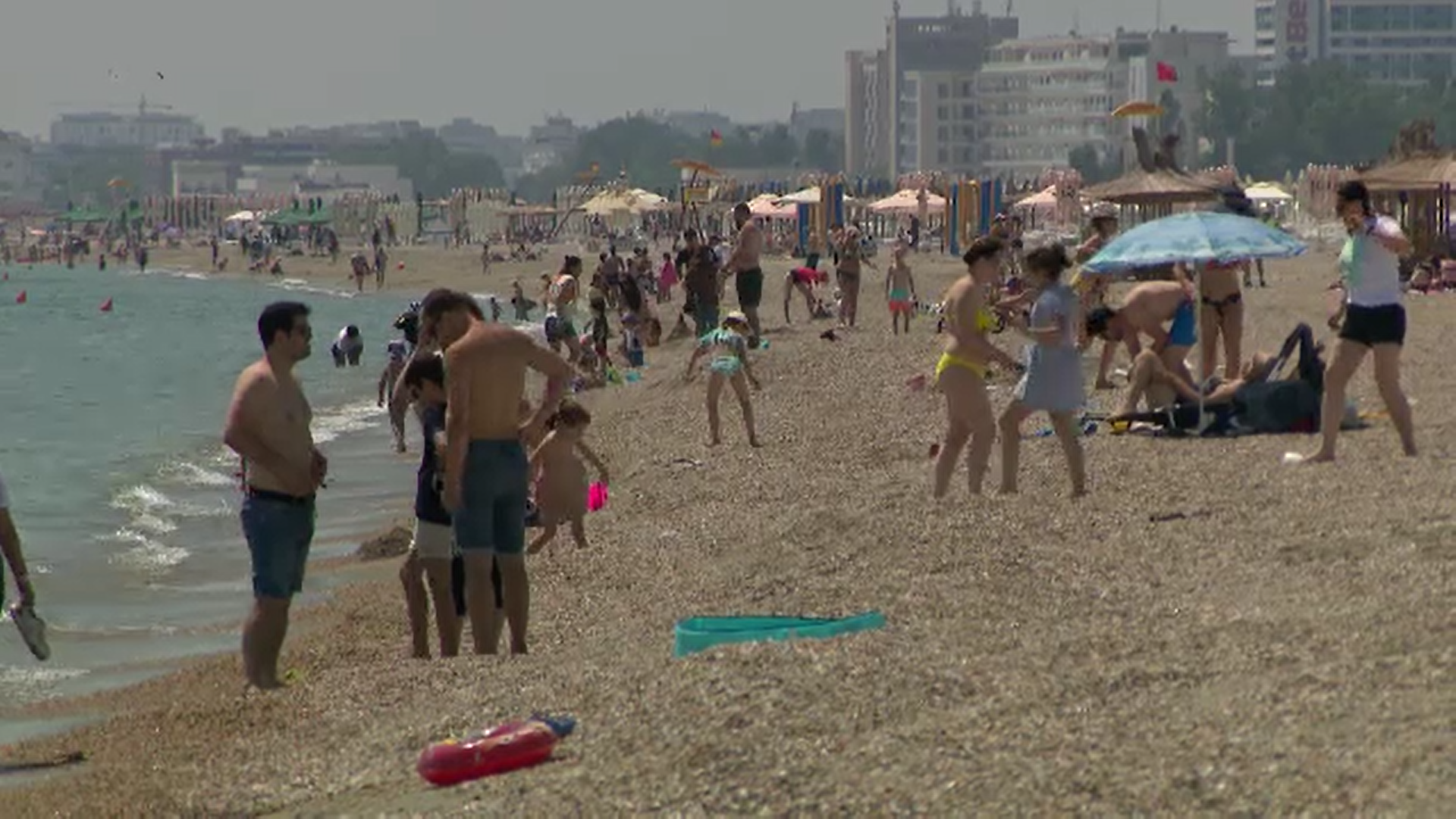 Mai sunt două săptămâni din programul "Litoralul pentru toți", iar plajele de la malul mării au fost animate de turiști