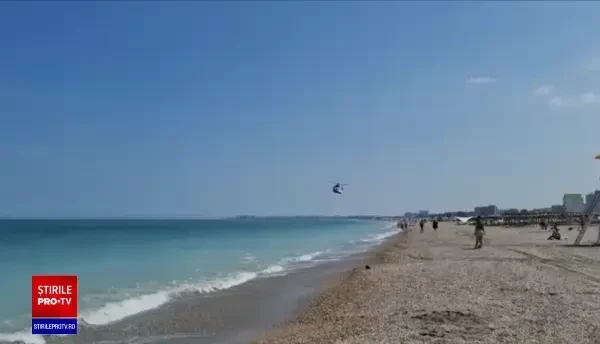 Alertă în largul Mării Negre. O ambarcațiune cu zeci de migranți, depistată între Costinești și Tuzla