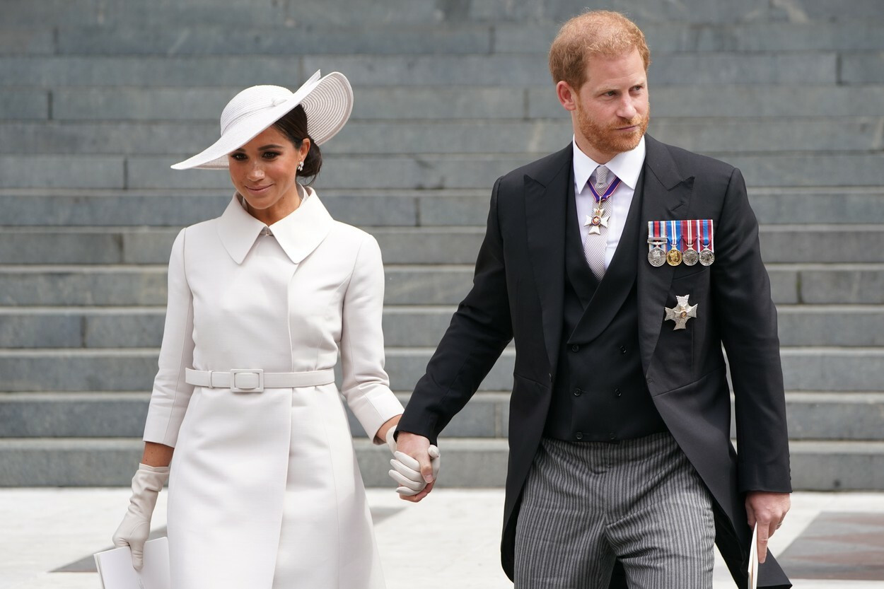 Noi imagini cu Archie și Lilibet, copiii prințului Harry și ai lui Meghan Markle. Cum au fost surprinși cei doi. VIDEO