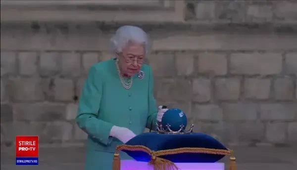 A doua zi de festivități cu ocazia Jubileului de Platină. Regina Elisabeta nu participă la slujba de la catedrala din Londra